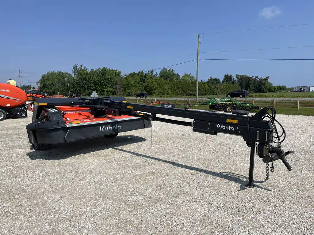 Gallery image 1 for Used Kubota DMC8536T Harvester