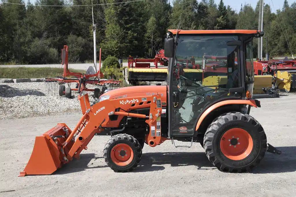 Gallery image 2 for Used Kubota LX2610 Tractor