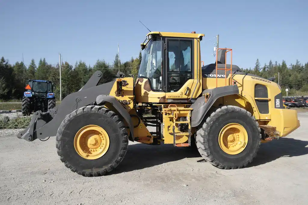 Gallery image 2 for Used Volvo L110H Wheel Loader