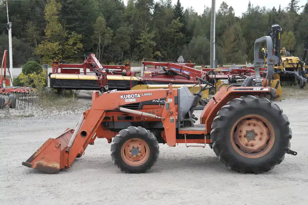 Gallery image 2 for Used Kubota L4310 Tractor