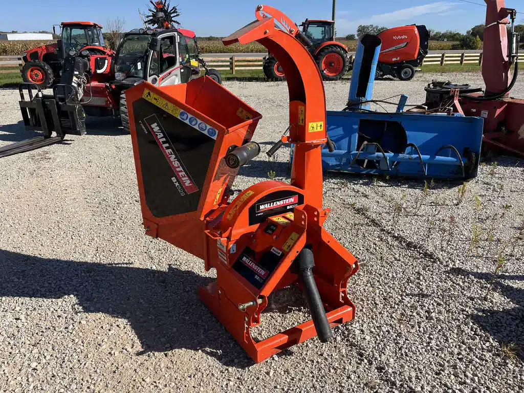 Gallery image 2 for Used Wallenstein BX52S Wood Chipper