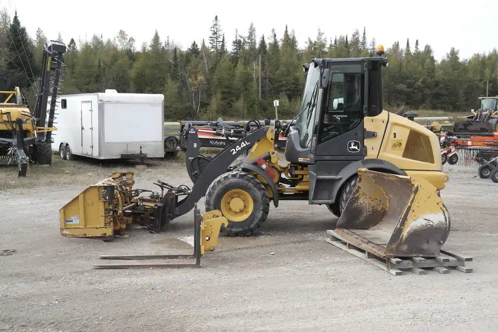 Gallery image 2 for Used John Deere 244L Wheel Loader