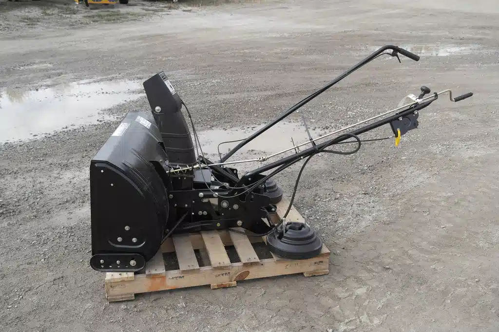 Gallery image 2 for MTD 42" Snow Blower