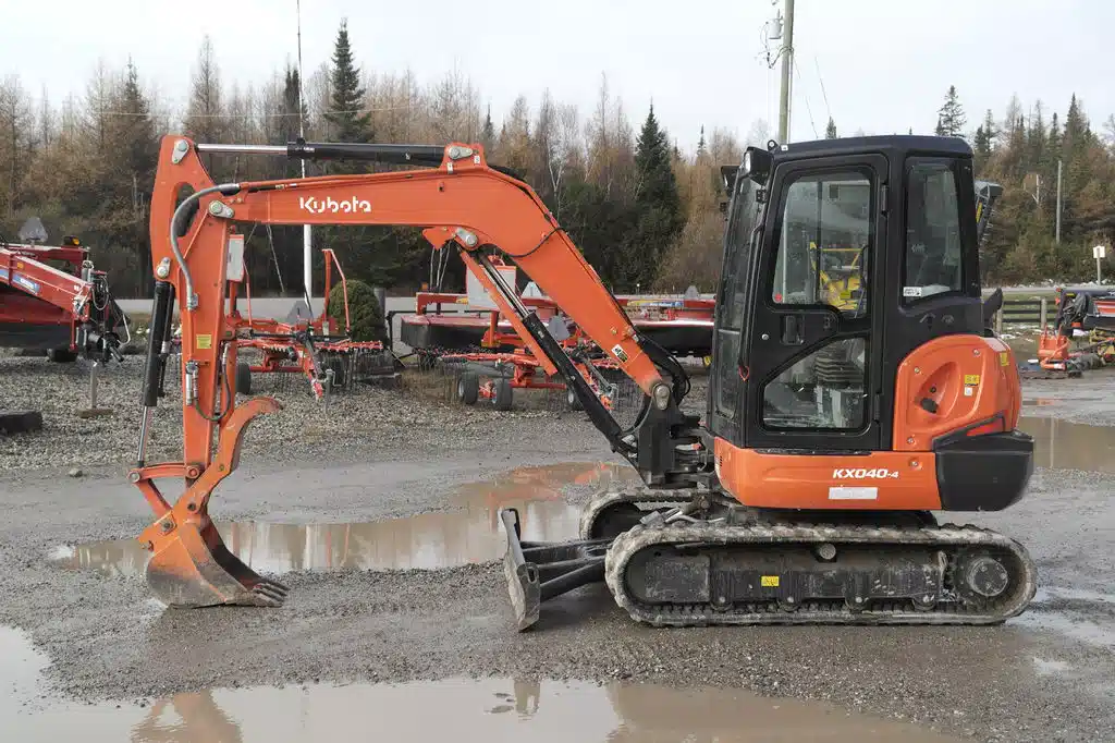 Gallery image 2 for Kubota KX040-4 Excavator