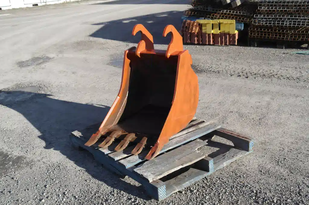 Used Kubota K99830C Bucket