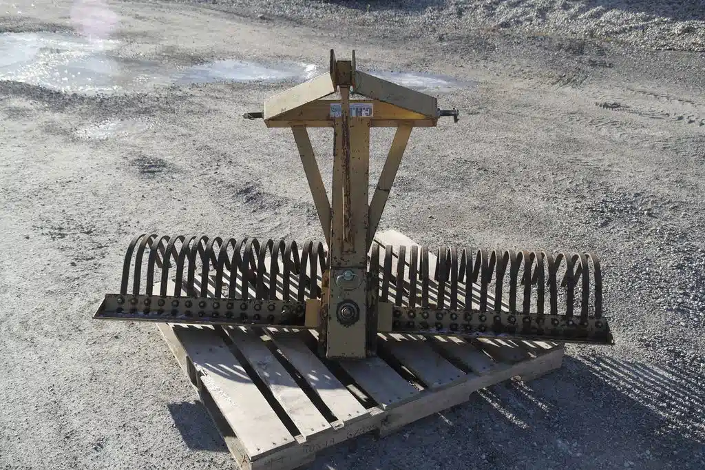 Gallery image 2 for CHE 6' Landscape Rake