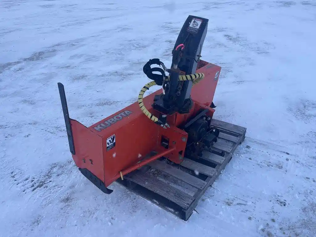 Gallery image 2 for Kubota V5296 Snow Blower