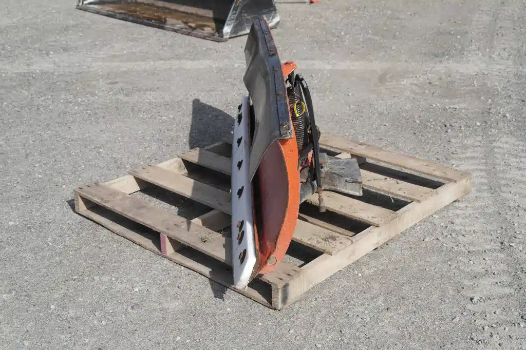 Photo de la Galerie 2 pour Kubota V4290 Lame