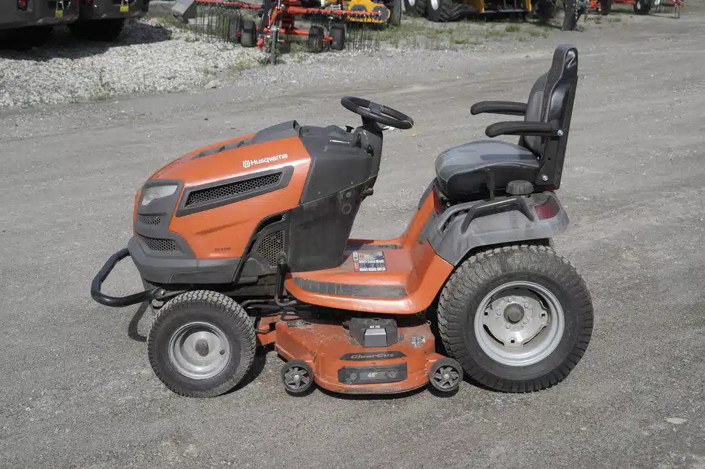 Gallery image 2 for Husqvarna TS348D Lawn Tractor
