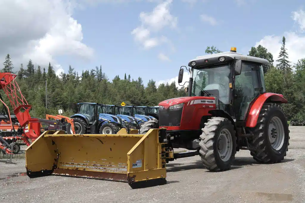 Photo de la Galerie 1 pour Massey Ferguson 2650 Tracteur