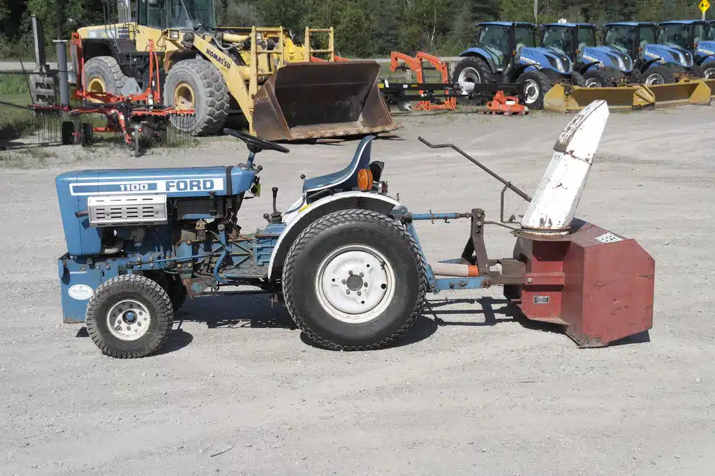 Photo de la Galerie 2 pour Ford 1100 Tracteur