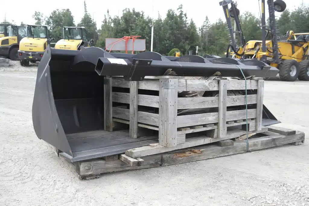 Gallery image 1 for Quicke 260T Bucket
