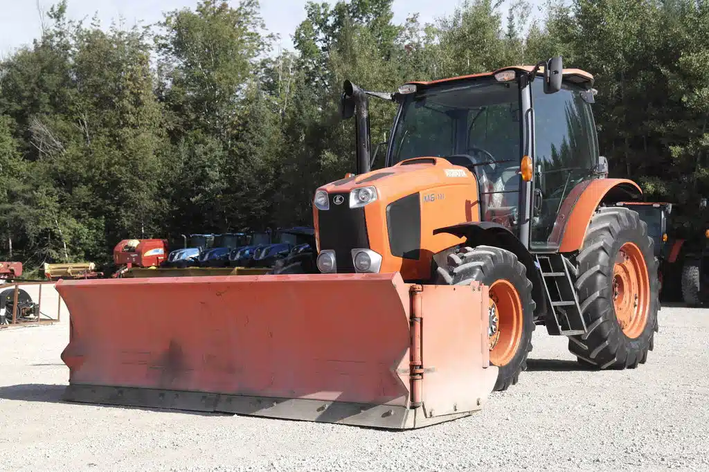 Photo de la Galerie 1 pour Kubota M6-111DTC Tracteur
