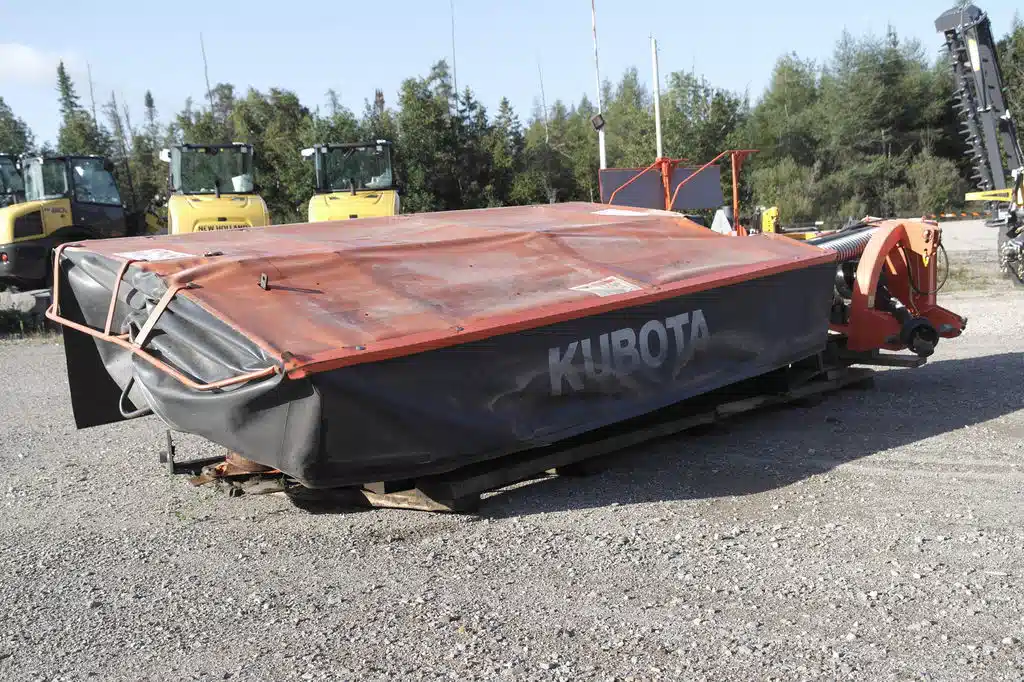 Photo de la Galerie 1 pour Kubota DM2028 Faucheuse à disques