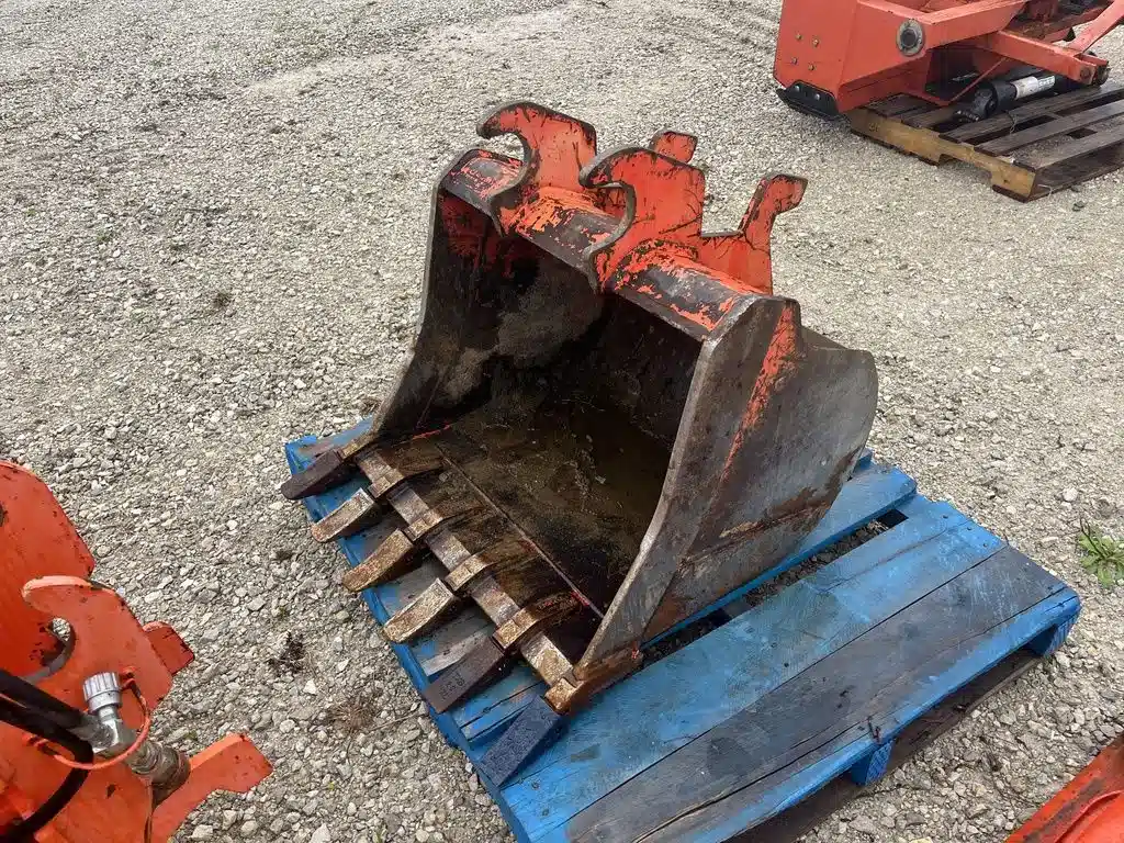 Photo de la Galerie 1 pour Kubota K9945QC Godet (bucket)