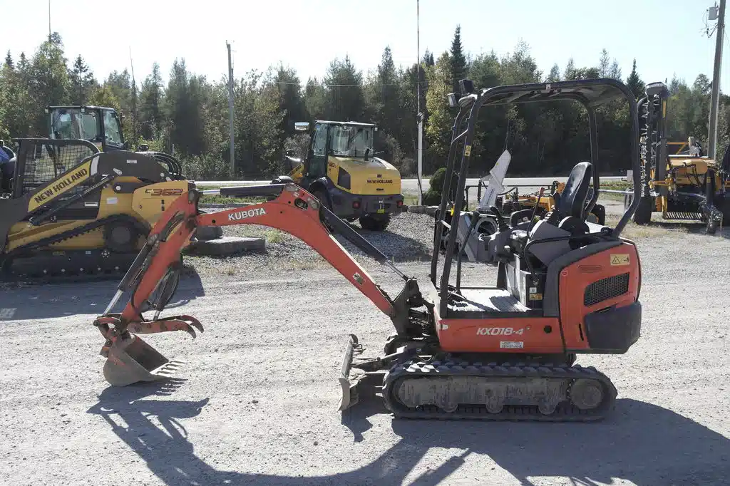 Gallery image 2 for Kubota KX018-4H Tractor