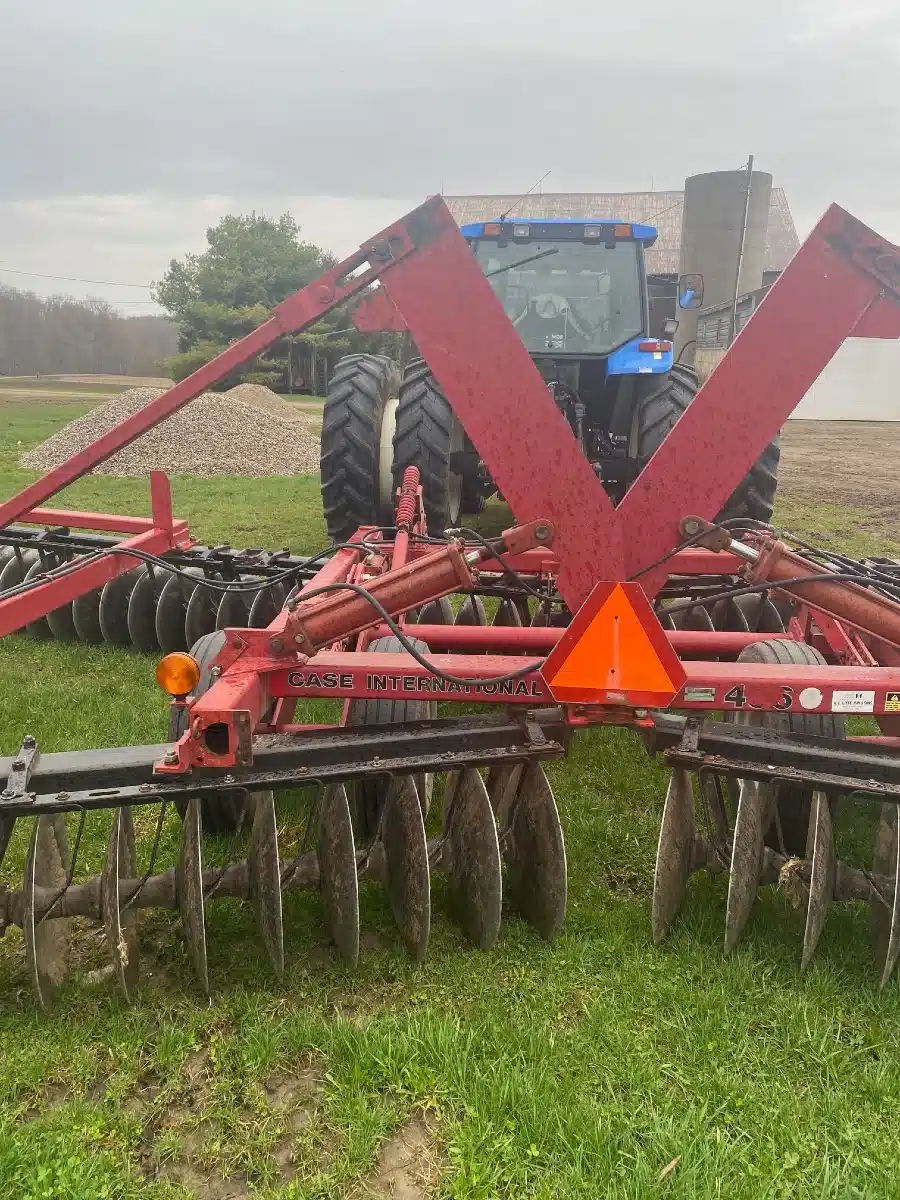 Gallery image 2 for Used Case IH 496 Disc