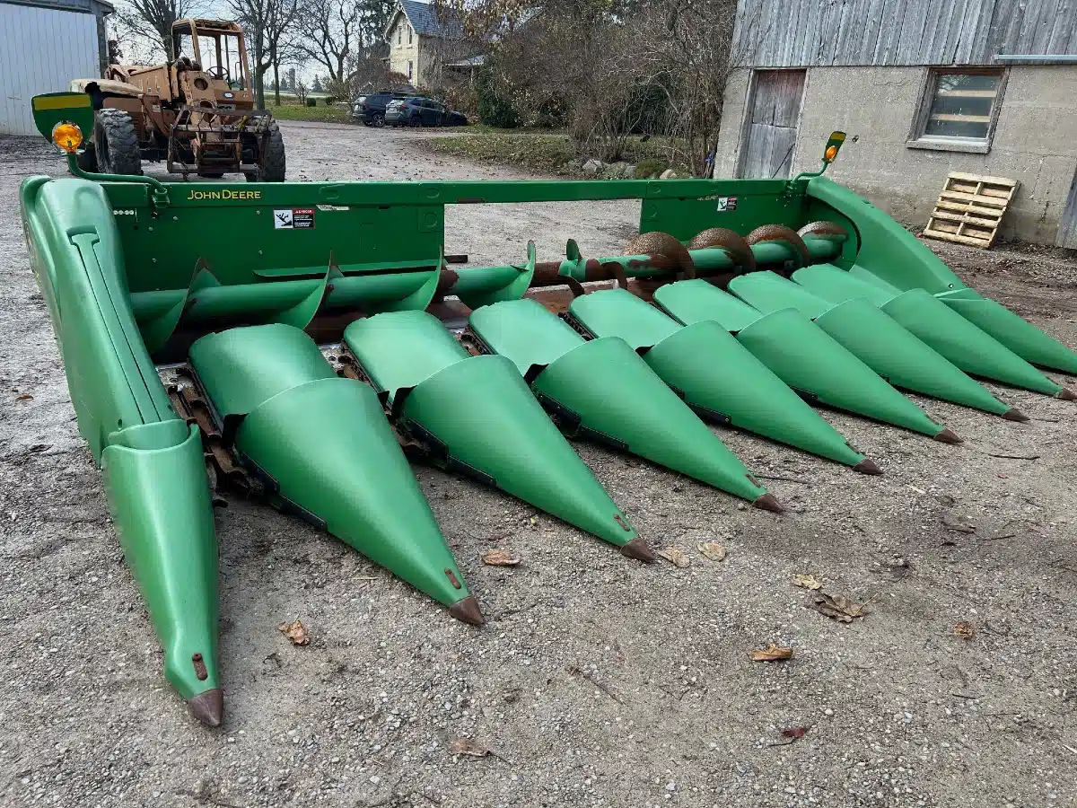 Gallery image 2 for Used 2012 John Deere 608C Header - Row Crop