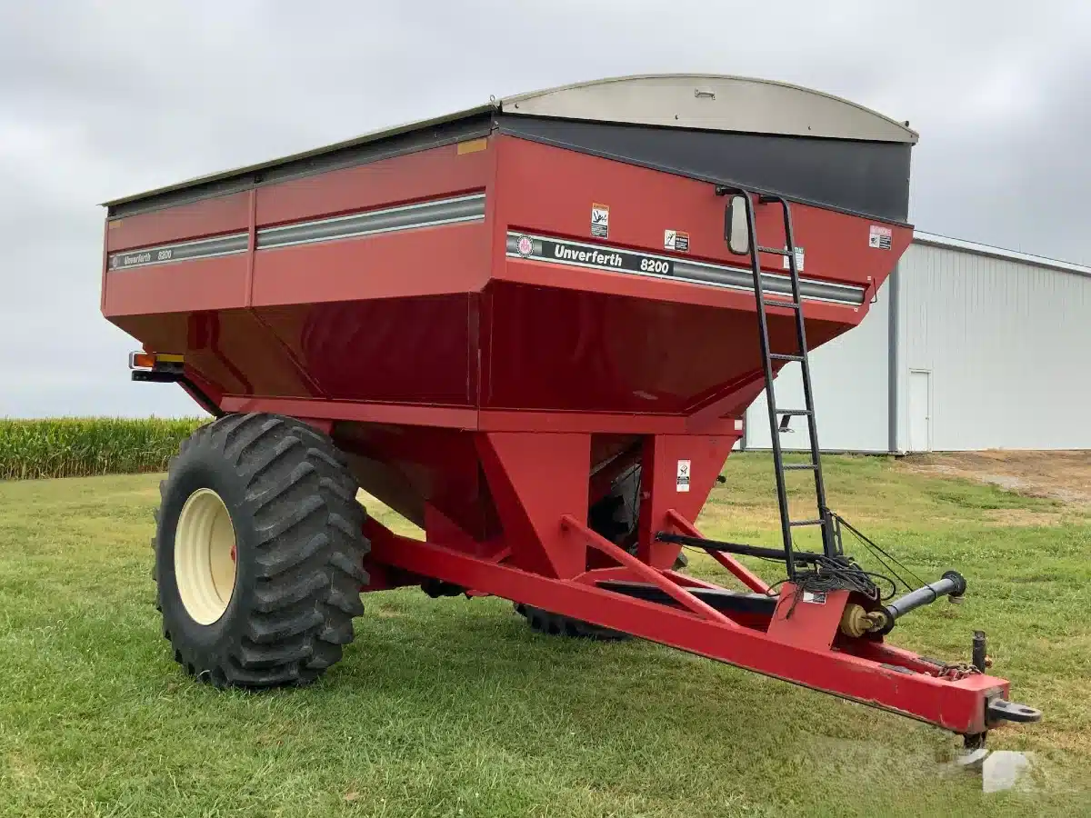 Image for Used Unverferth 8200 Grain Cart