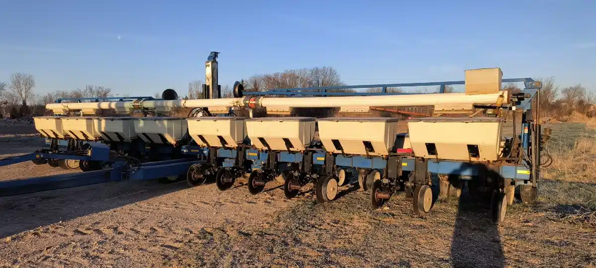 Gallery image 1 for Used 2003 Kinze 3600 Planter