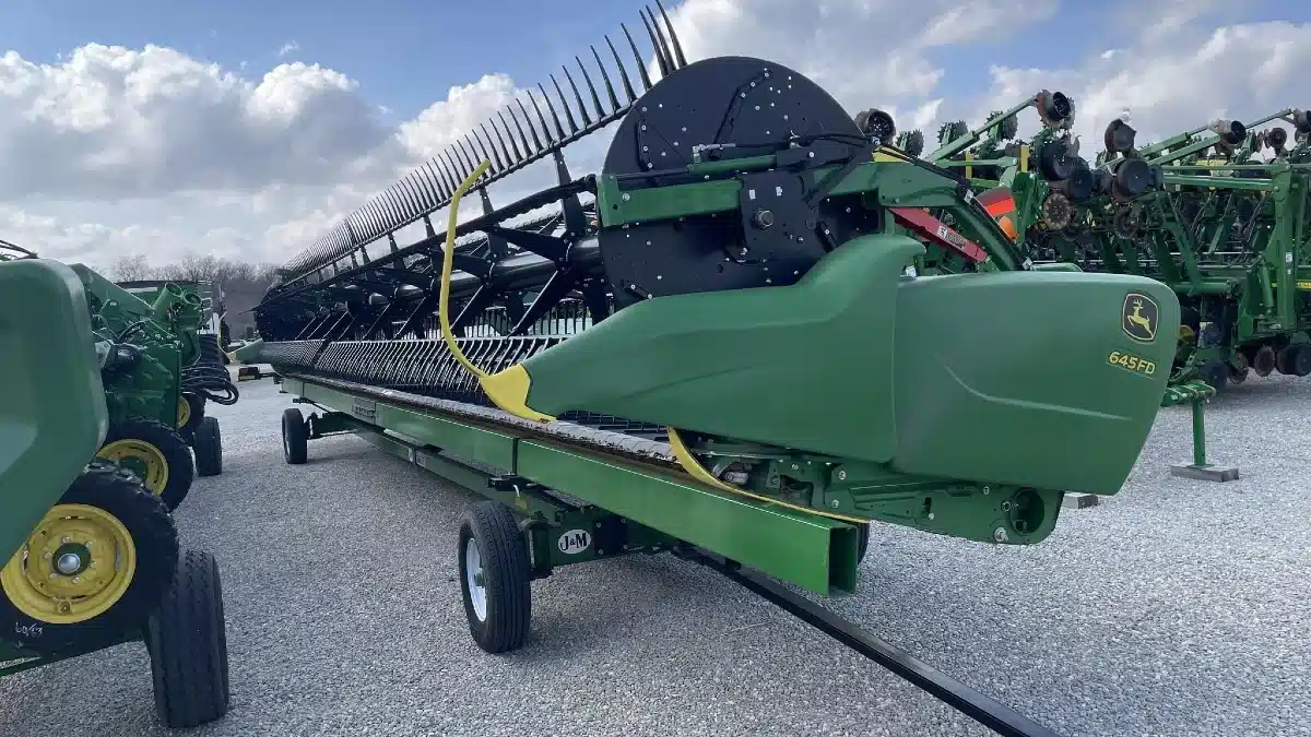 Gallery image 1 for Used 2018 John Deere 645FD Header - Flex Draper
