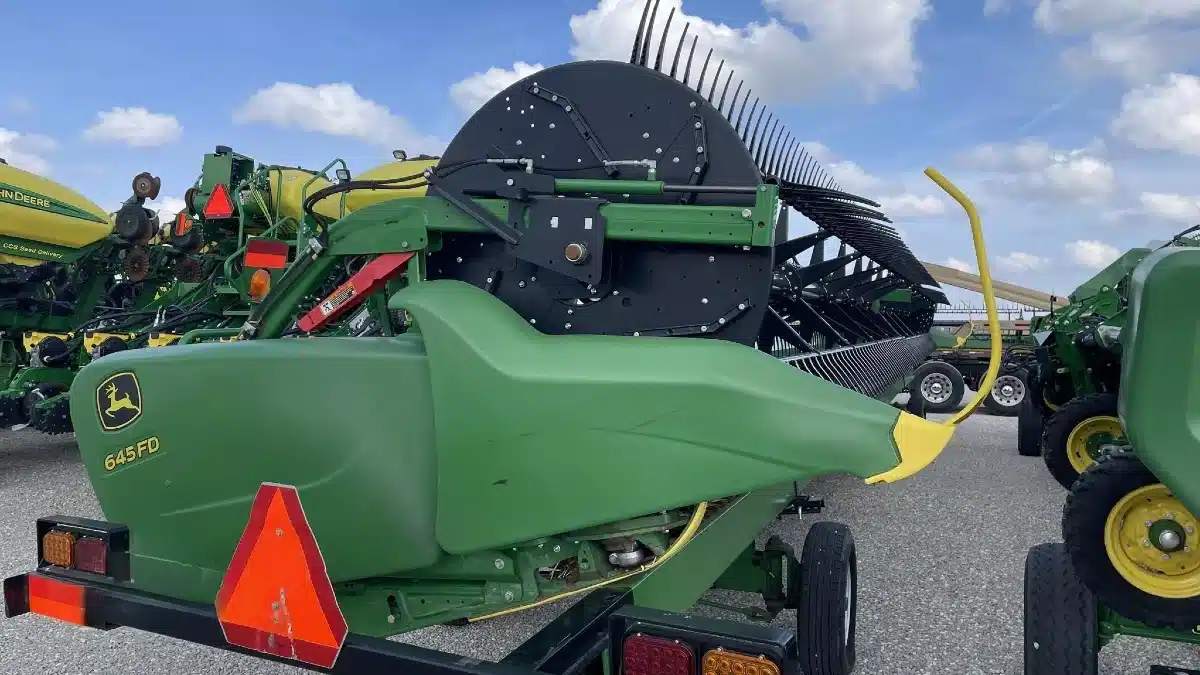 Gallery image 2 for Used 2018 John Deere 645FD Header - Flex Draper