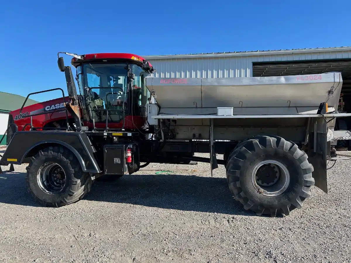 Gallery image 2 for Used 2015 Case IH TITAN 4030 Floater