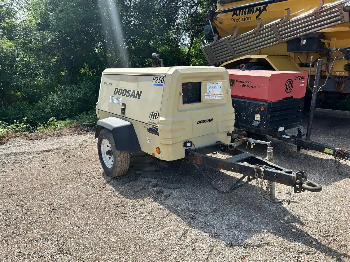 Gallery image 1 for Used 2015 Doosan P250 Air Compressor