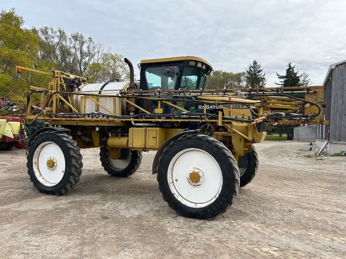 Gallery image 1 for Used 2002 RoGator 854 Sprayer - Self Propelled