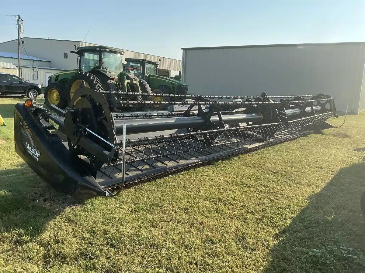 Gallery image 1 for Used 2017 MacDon FD75 Header - Flex Draper