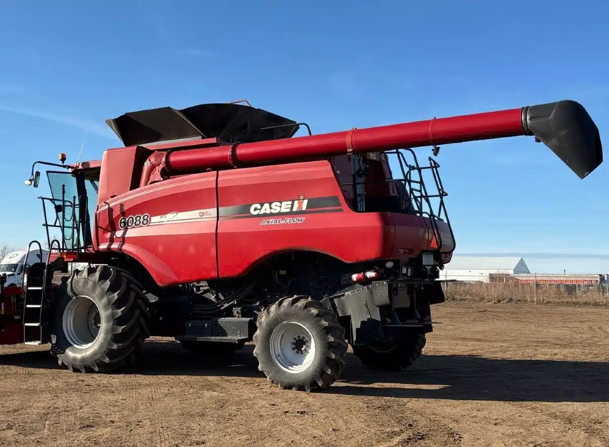 Gallery image 2 for Used 2012 Case IH 6088 Combine