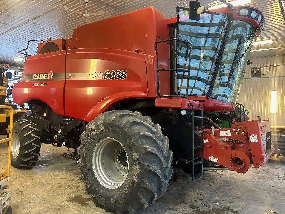 Gallery image 2 for 2012 Case IH 6088 Combine