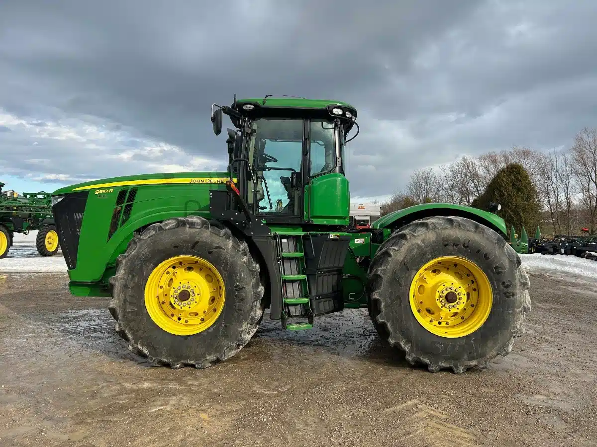 Gallery image 1 for 2013 John Deere 9510R Tractor