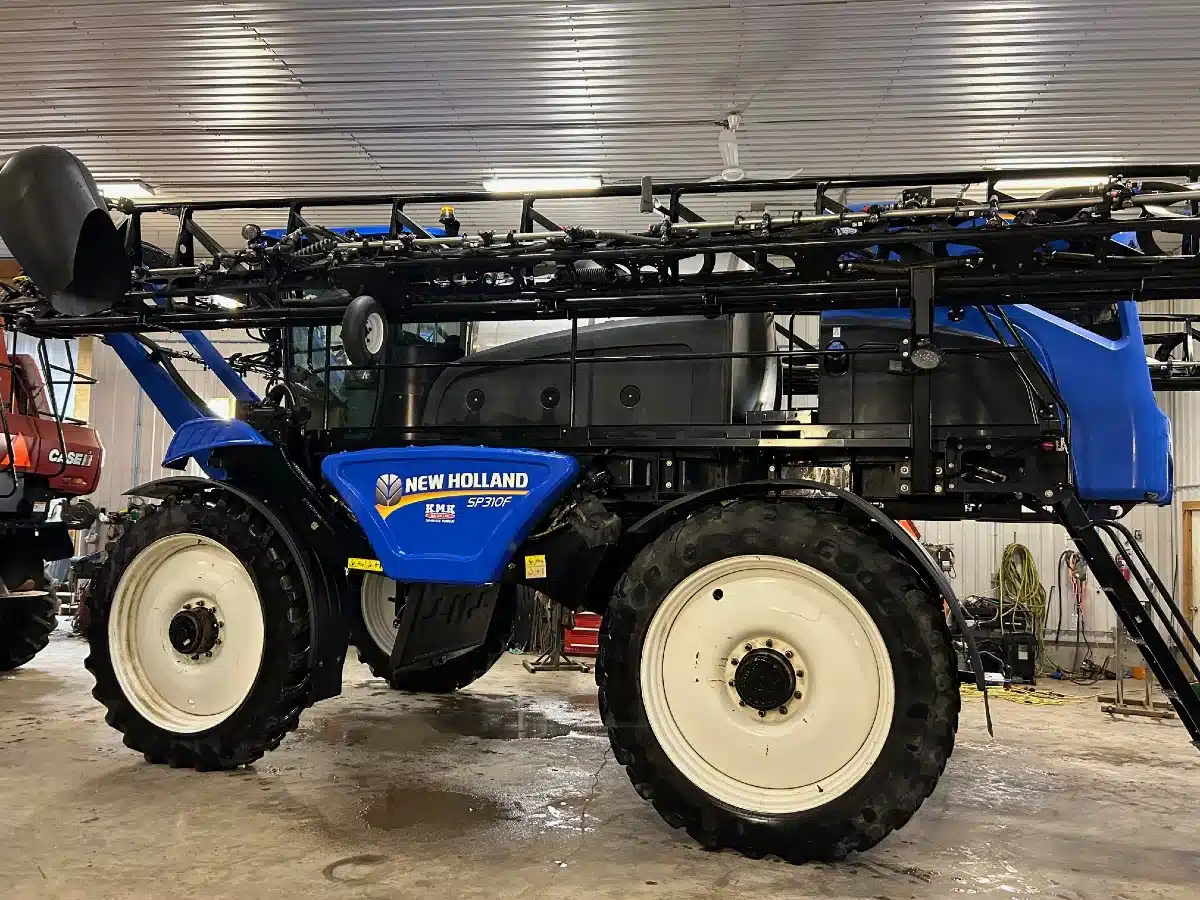 Gallery image 1 for 2018 New Holland SP.310F Sprayer - Self Propelled