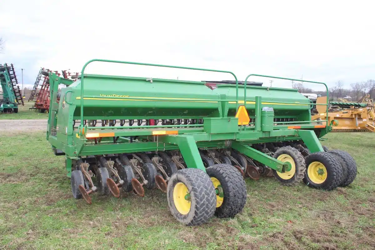 Used 2007 John Deere 1590 Drill