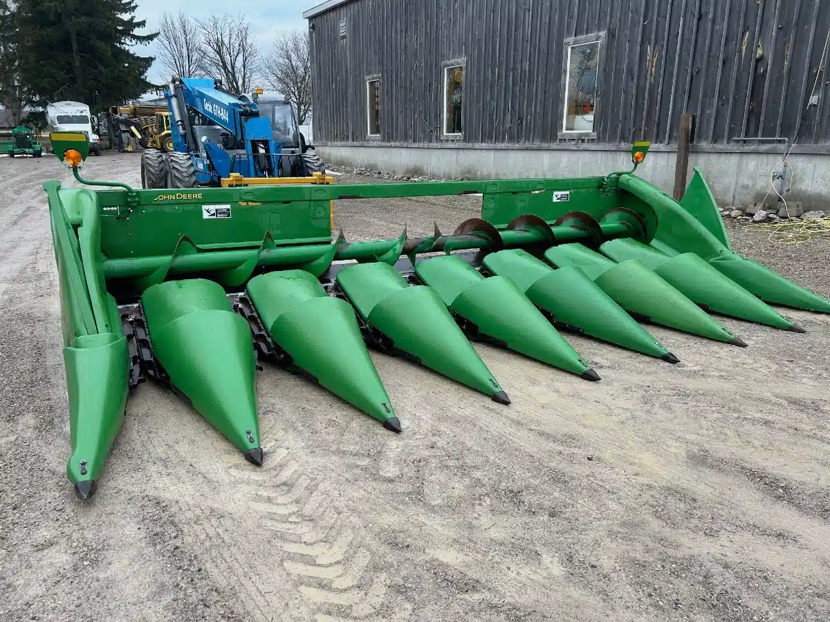 Gallery image 2 for 2013 John Deere 608C Header - Row Crop