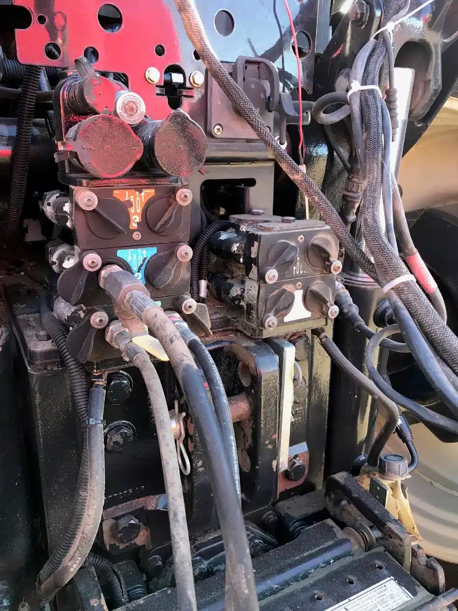 Gallery image 2 for 2014 New Holland T8.360 Tractor