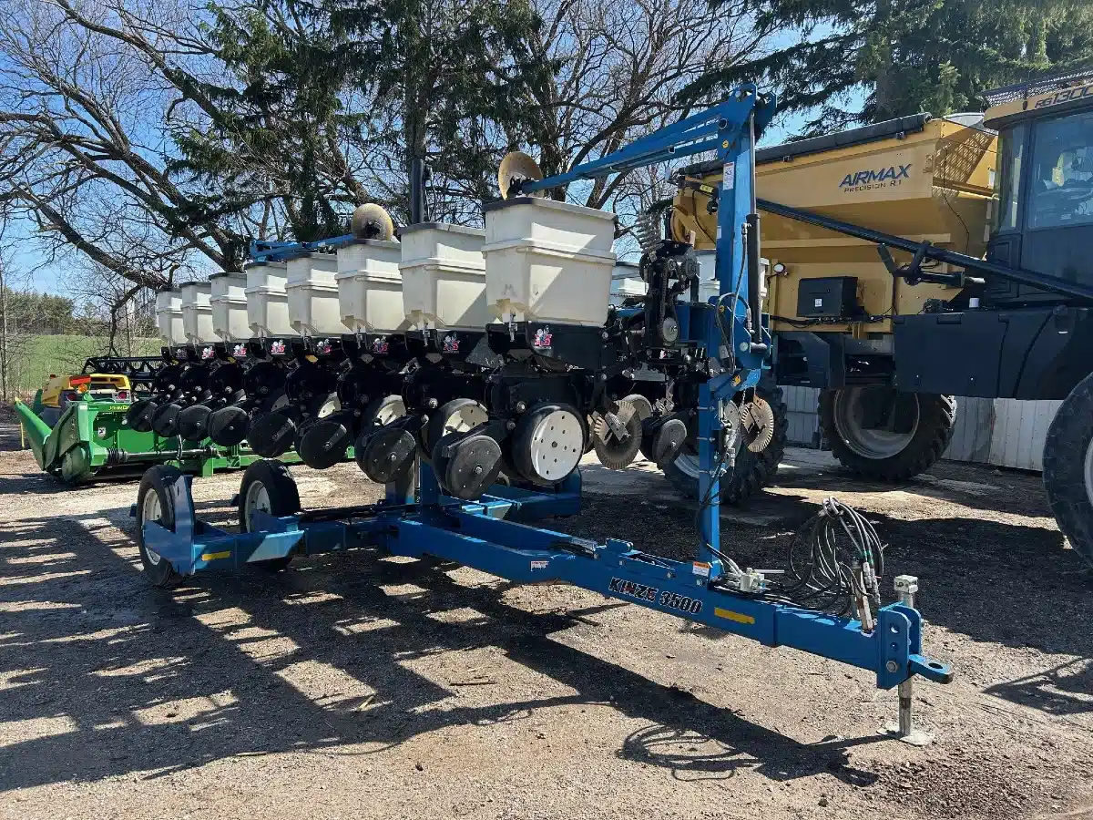 2014 Kinze 3500 Planter