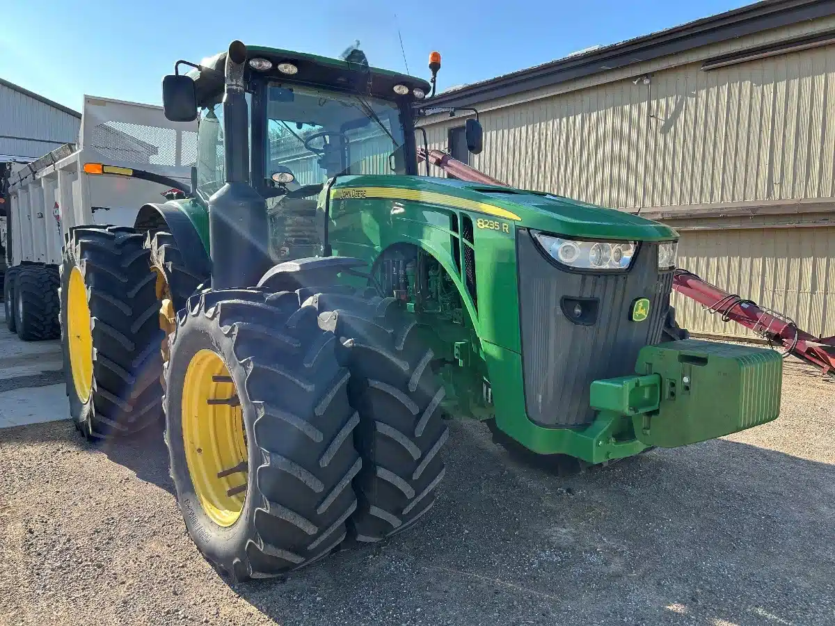 Gallery image 2 for John Deere 8235R Tractor