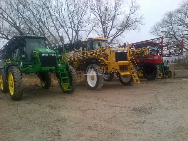 Gallery image 1 for Used John Deere Misc Sprayer - Self Propelled