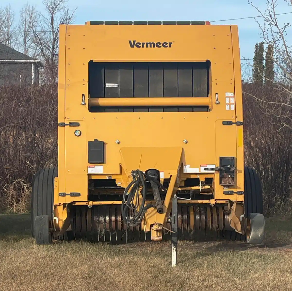 Gallery image 1 for Used 2015 Vermeer 605N Round Baler
