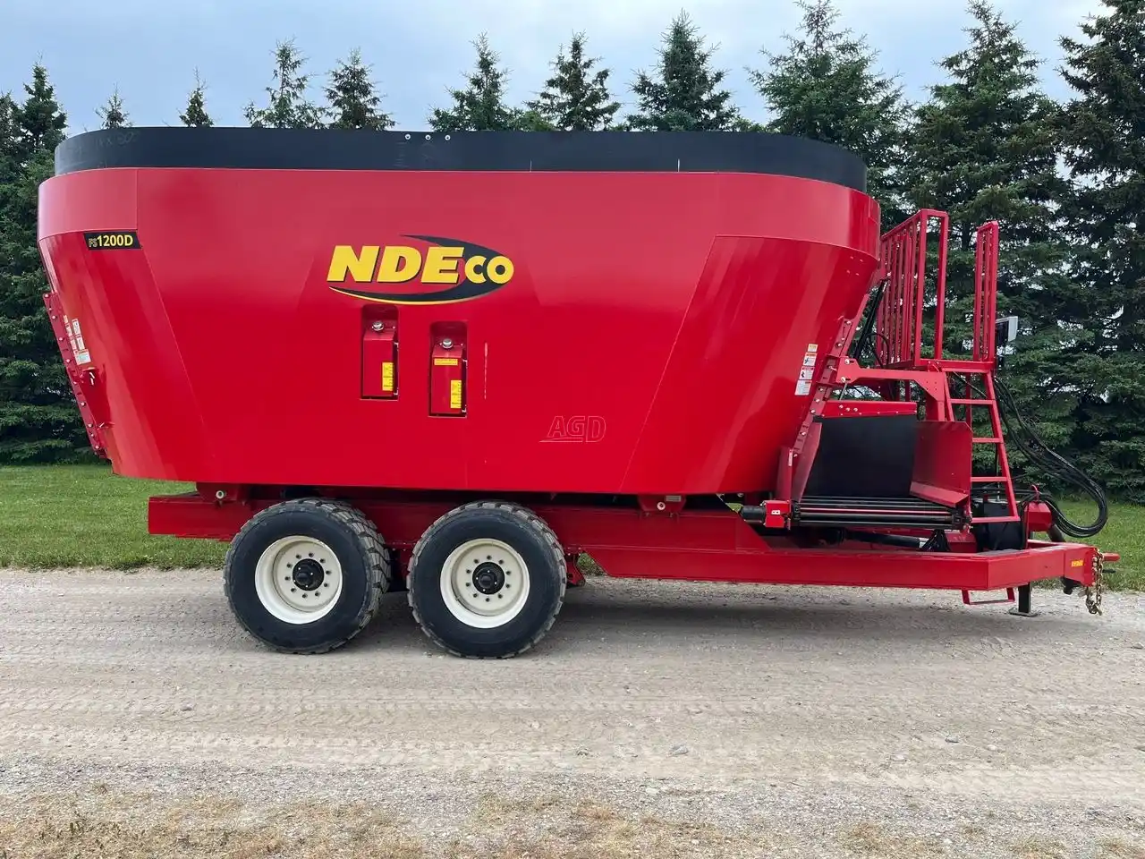 Gallery image 1 for New 2023 NDE FS1200D TMR Mixer