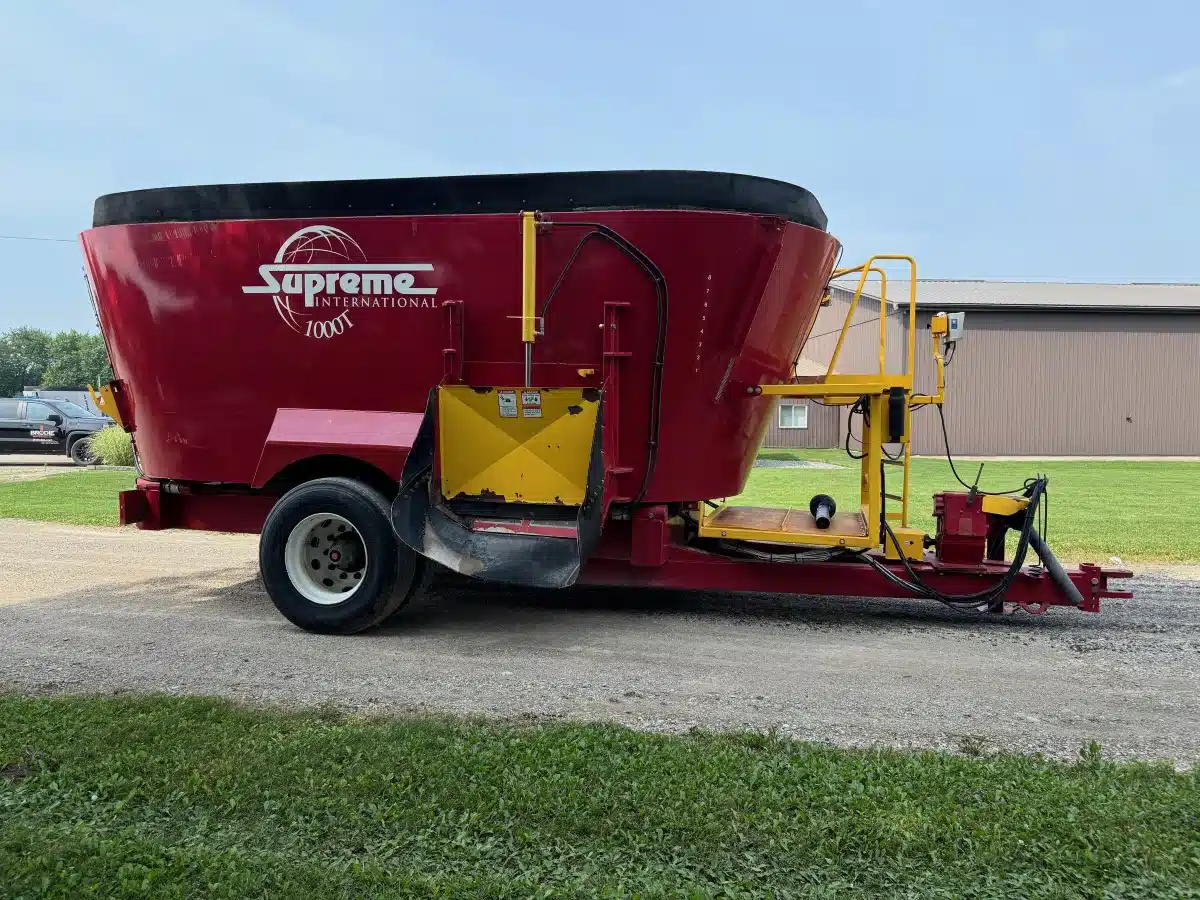 Gallery image 2 for Used Supreme 1000T TMR Mixer