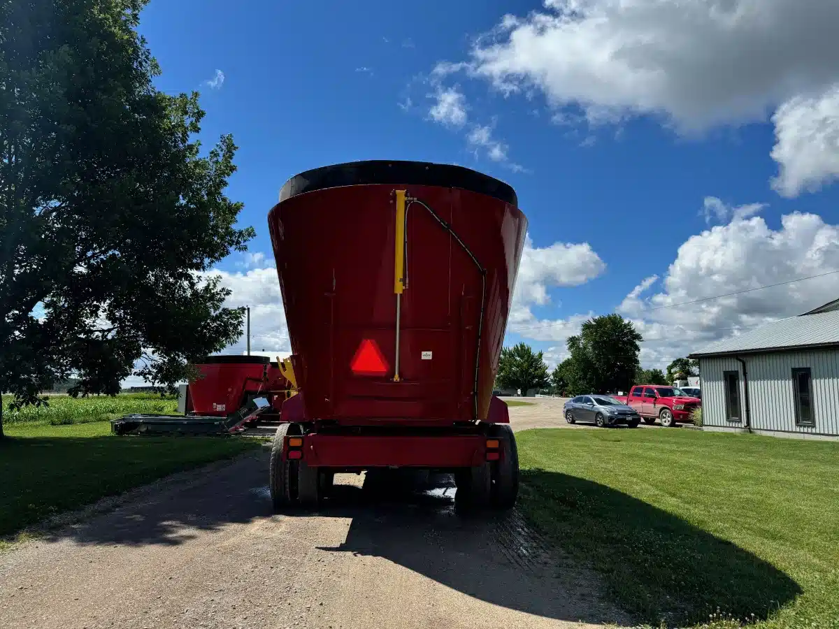 Gallery image 2 for Used Supreme 1500TR TMR Mixer