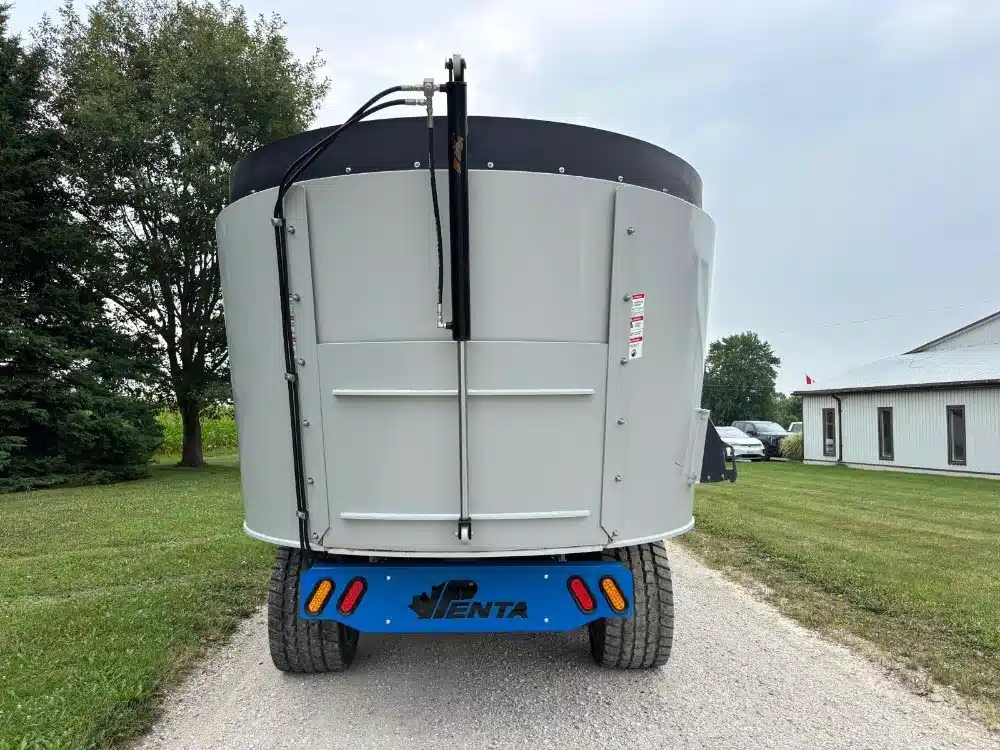 Gallery image 2 for Used 2025 Penta 8540 TMR Mixer