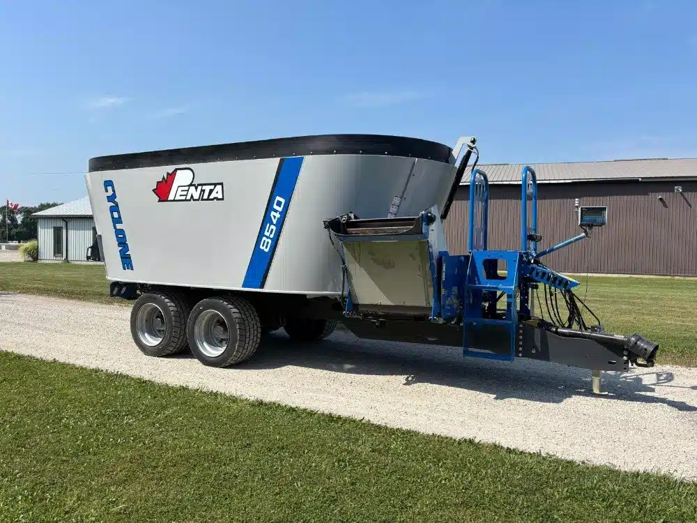 Gallery image 2 for New 2025 Penta 8540 TMR Mixer