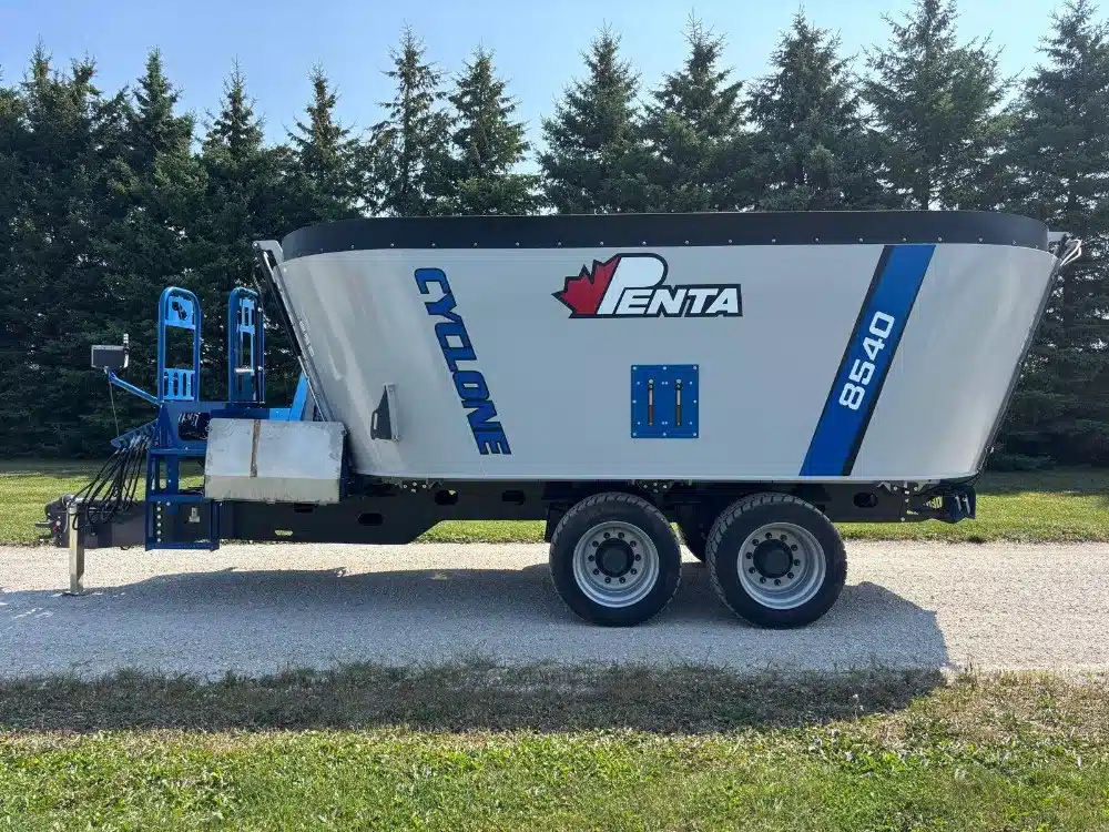 Gallery image 1 for New 2025 Penta 8540 TMR Mixer