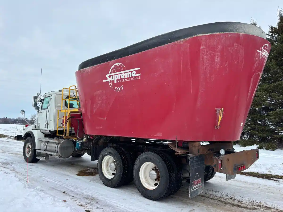 Gallery image 2 for Used Supreme 1200TTM TMR Mixer