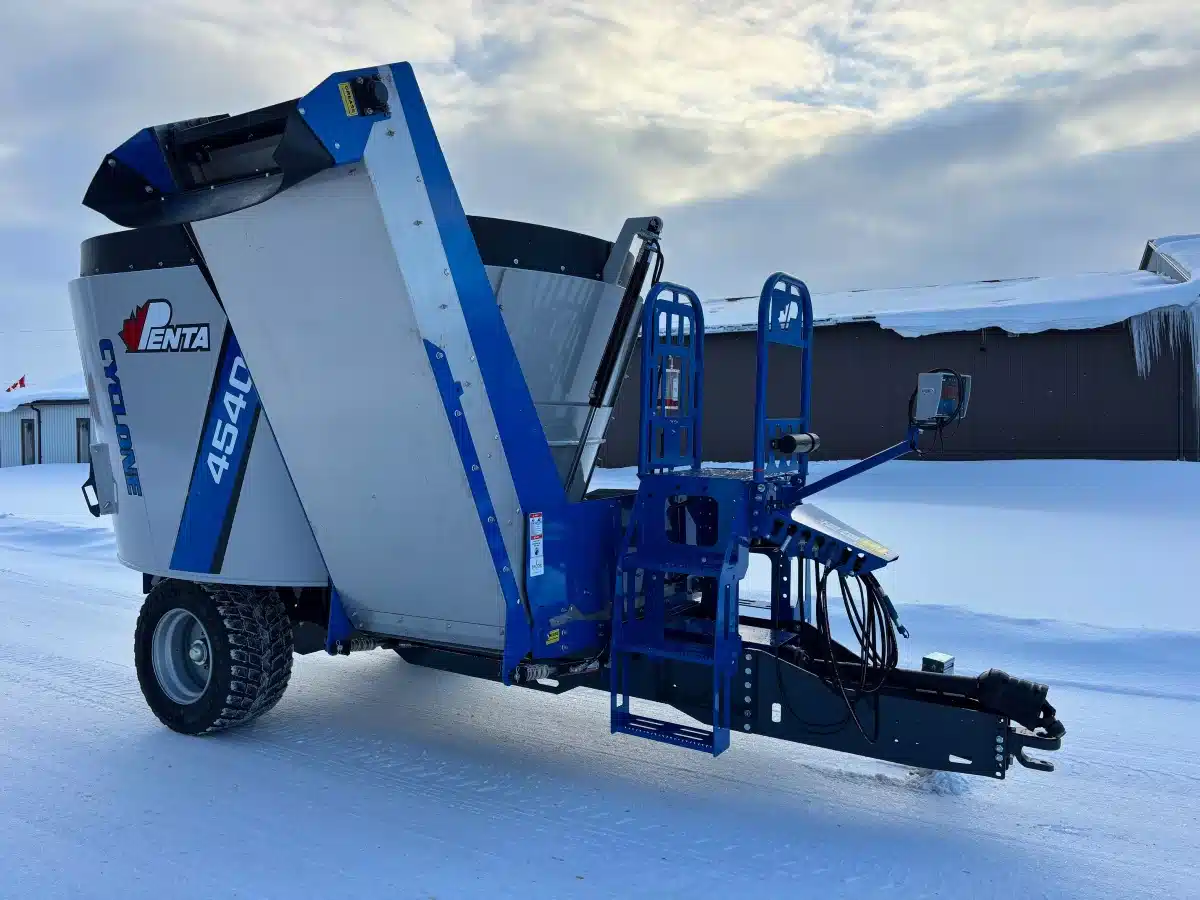 Gallery image 1 for 2026 Penta 4540 TMR Mixer