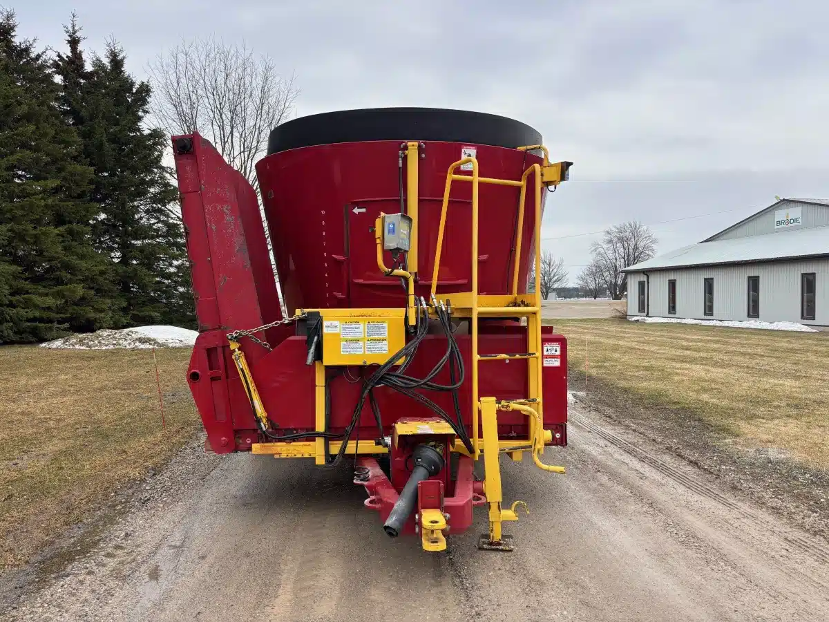 Gallery image 2 for Supreme 800T TMR Mixer